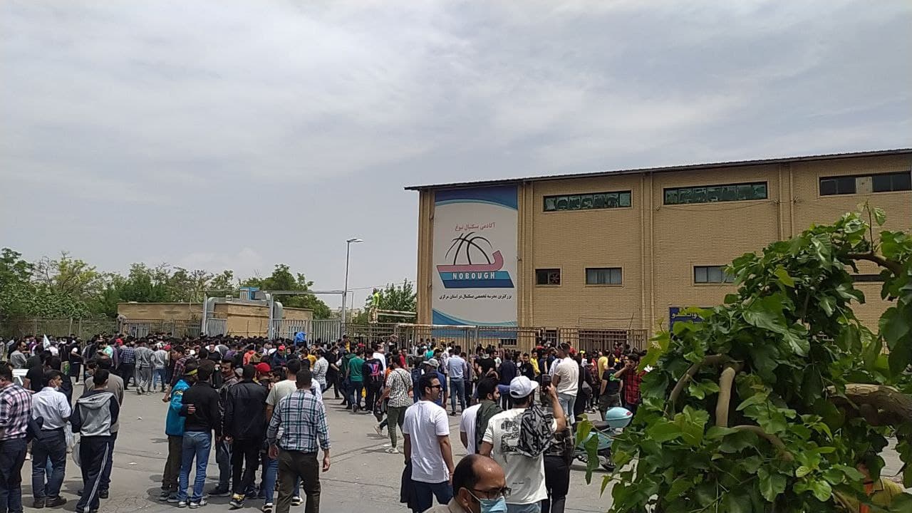 هزاران اراکی در راه تهران